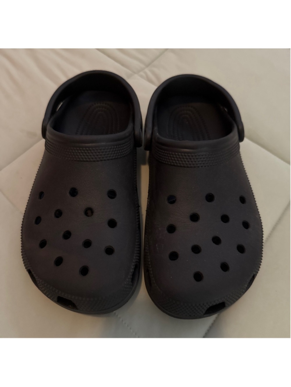 Classic Crocs, unisex - Men’s Size 10